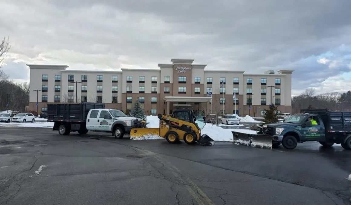 JGUDIEL-SNOW-MANAGEMENT_8-relxe6sxxet6ddsmfvuo7pkc61tmnhzr9woejtbr6g